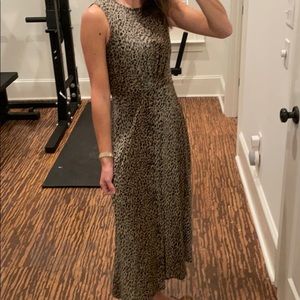 Leopard midi dress with back cutout